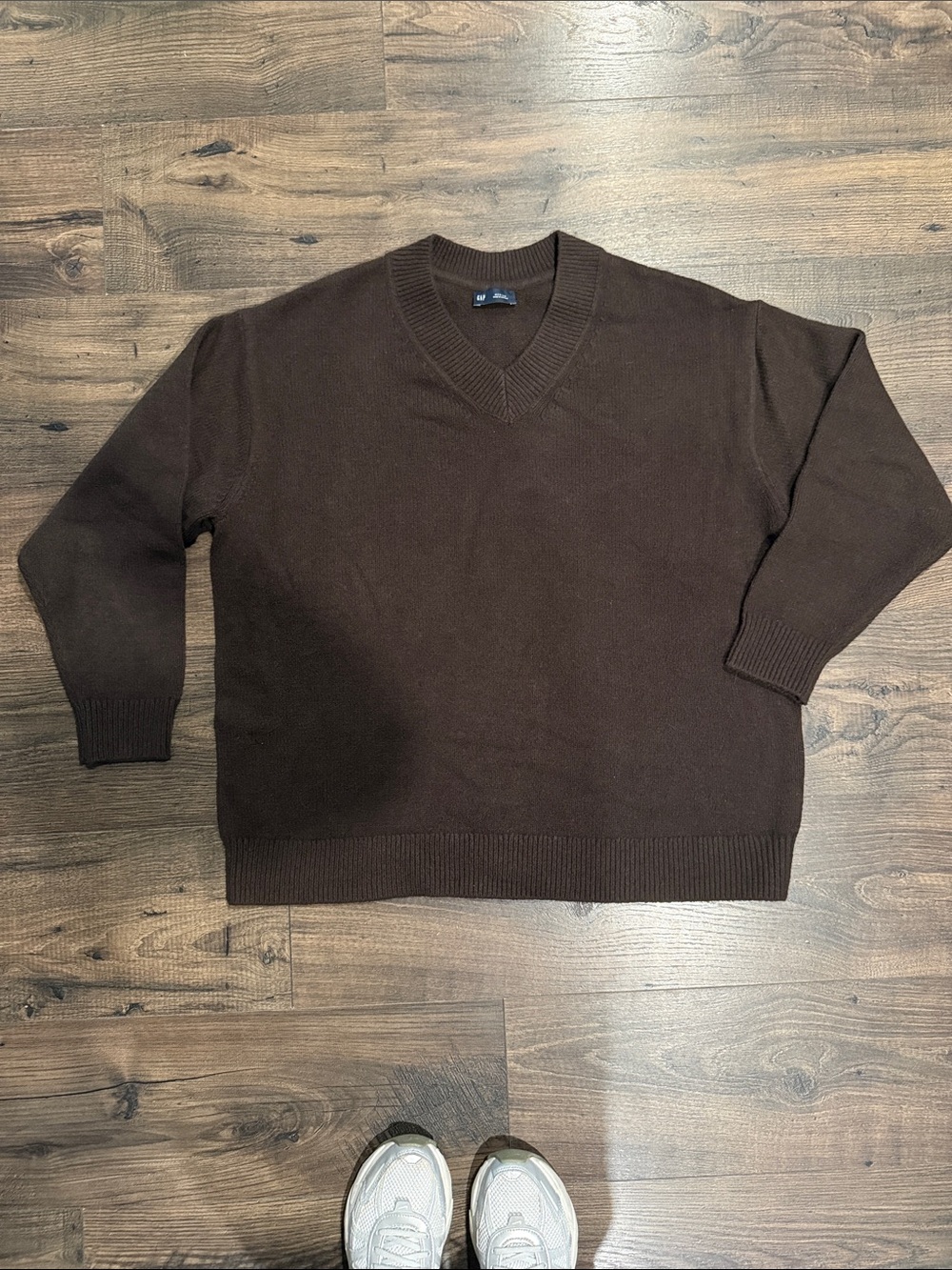 GAP Women’s V-Neck Sweater in Dark Brown
